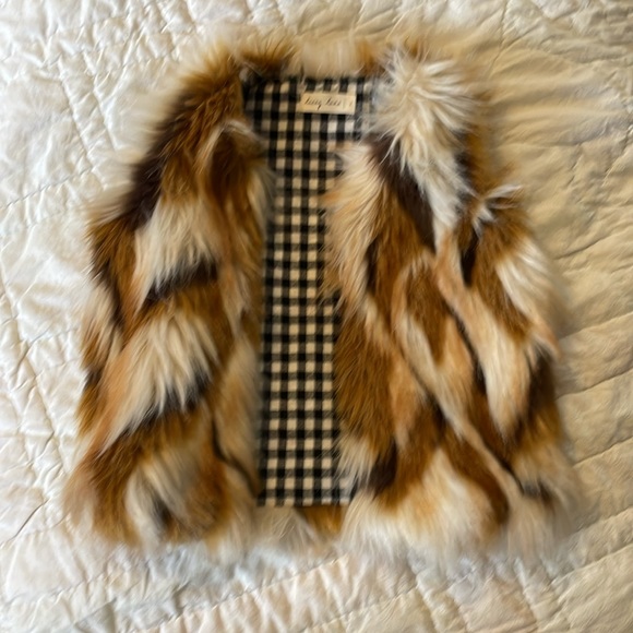 Lacey Lane Toddler's Faux Fur Vest. Super Cute. Very Good Condition. Size 2. - Picture 9 of 15